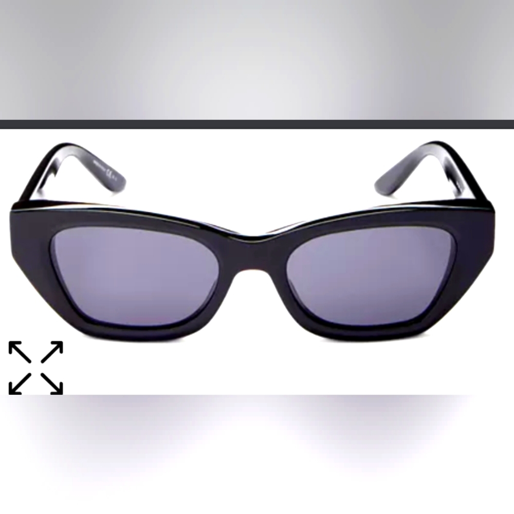 Givenchy Womans Sunglasses